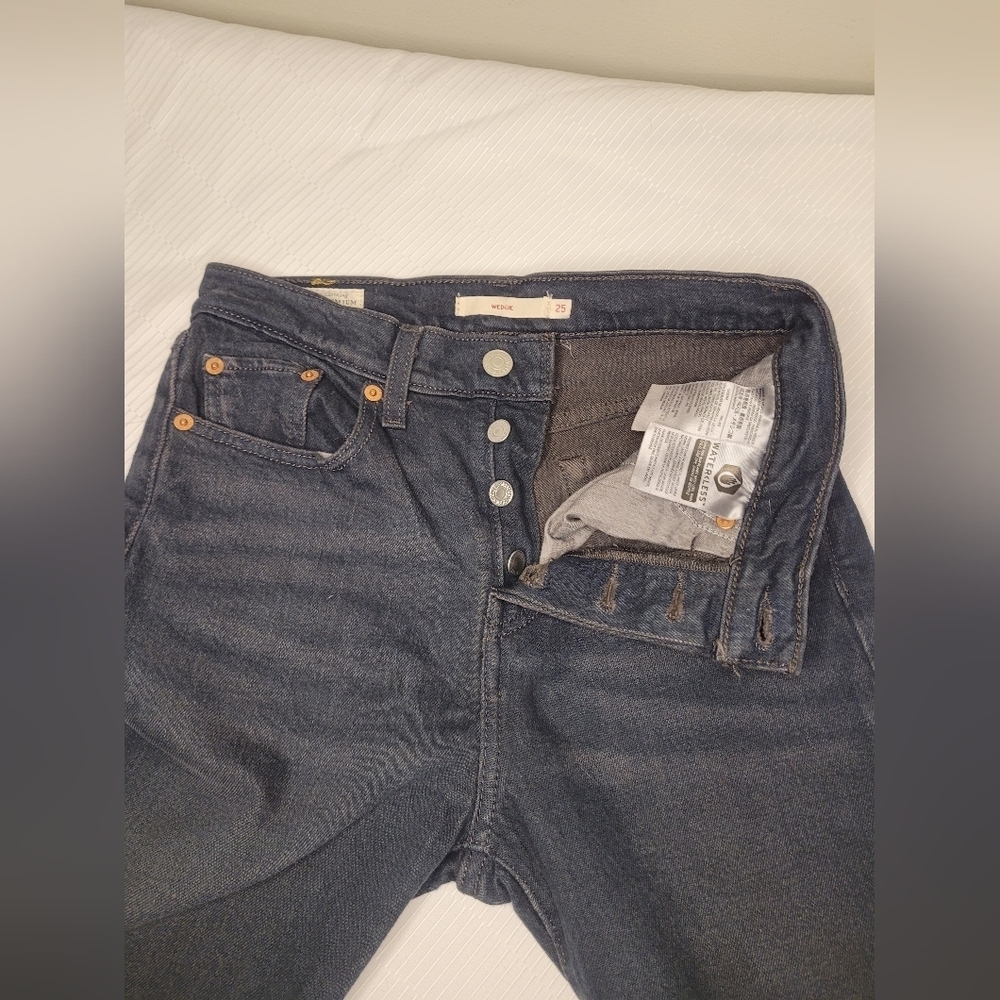 Levi’s Premium Big E High Rise Wedgie Fit Button Fly Jeans sz 25 - Picture 4 of 13